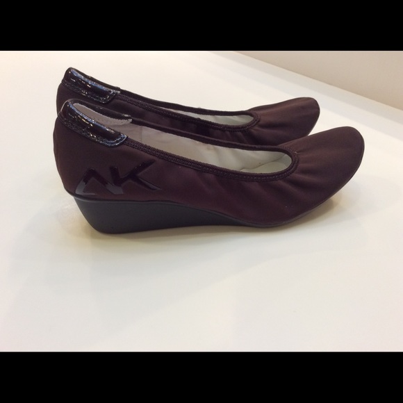 Shoes - Picture 2 of 5